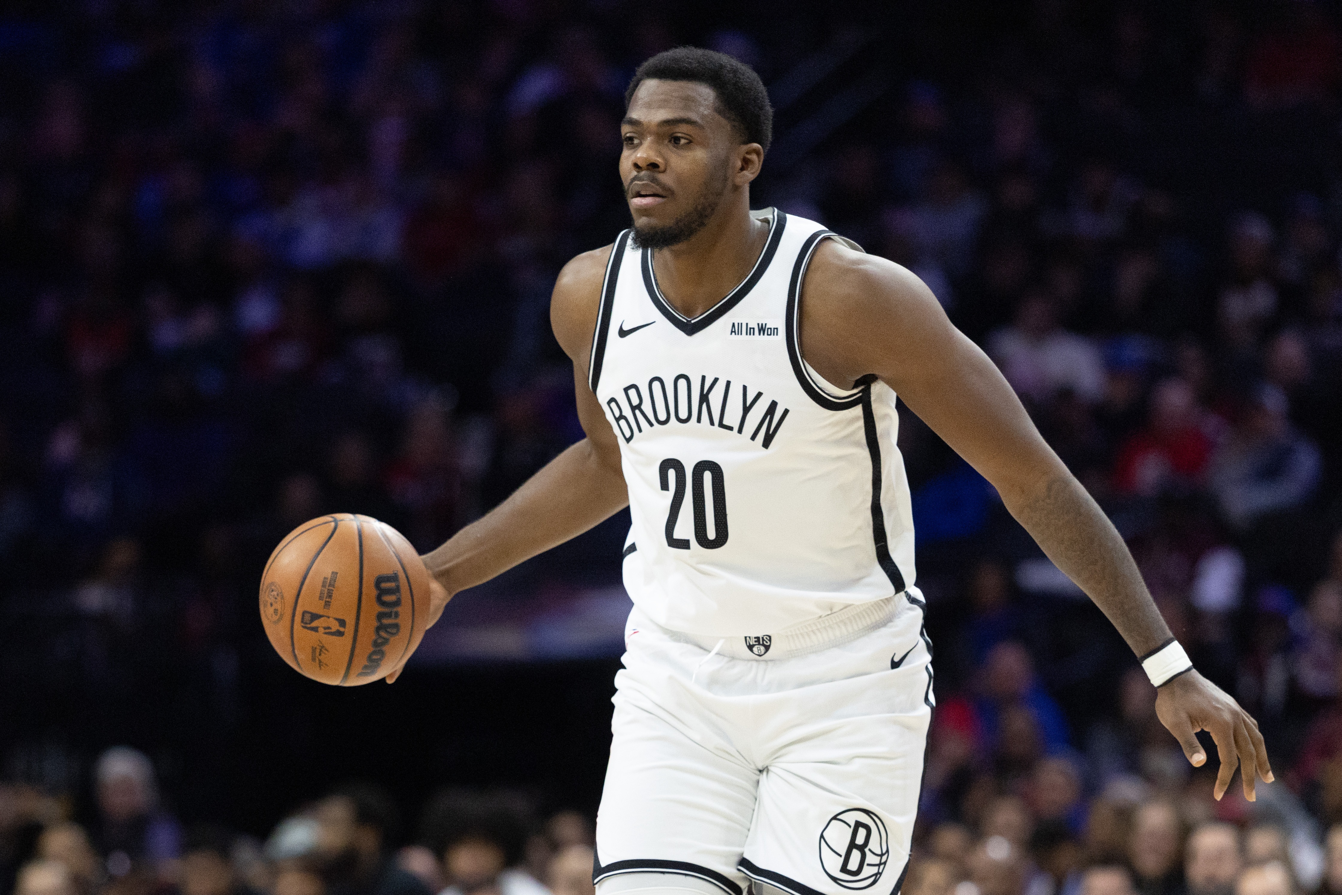 开云体育下载-篮网客场对阵尼克斯！戴隆·夏普出战成疑 还有五人打不了！