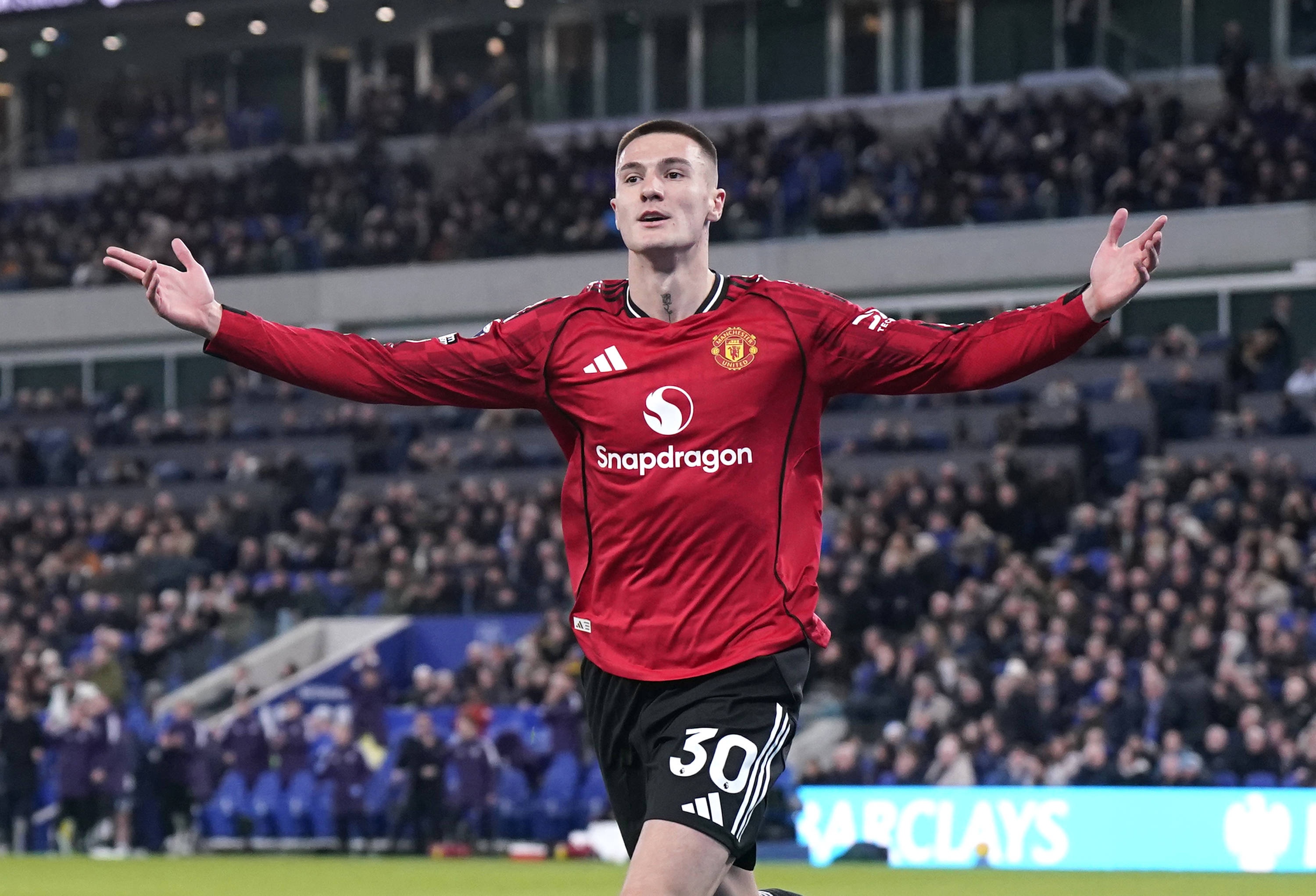 开云-已进9球！TA：熟悉舍什科的人曾保守估计他本赛季能进10到15球