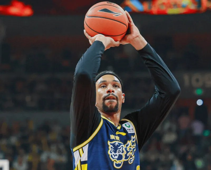 开云体育官网-广东3将引绝望！萨林杰无护框，杜润旺张皓嘉攻守无作用！|新疆|崔永熙|冯傲|比赛|球员_新浪体育_新浪新闻