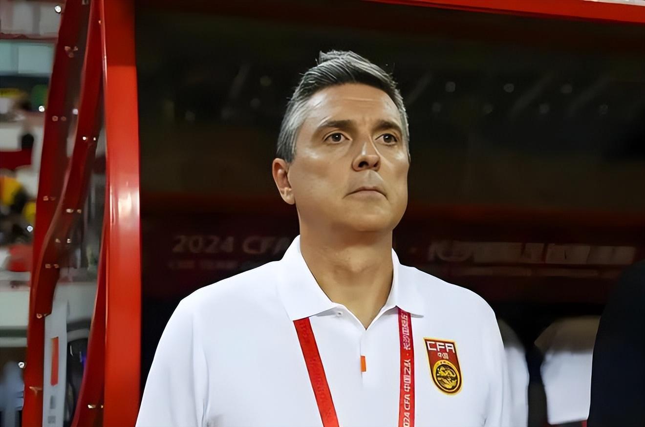 开云体育下载-意外！安东尼奥带领U23国足表现不俗，为何足协没官宣跟他续约